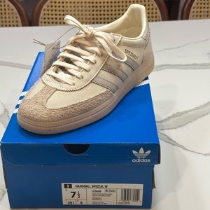 Adidas handball spezial shoes